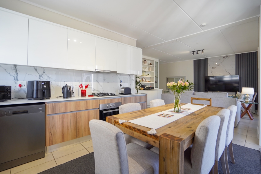 3 Bedroom Property for Sale in Sandown Western Cape